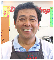 頑固親父のやきとり！店長の須田です。