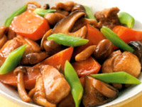 鶏肉レシピ にんじん、きのこの炒め煮