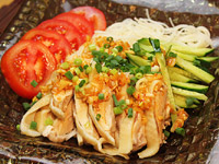鶏肉レシピ 鶏と葱ダレの四川風そうめん